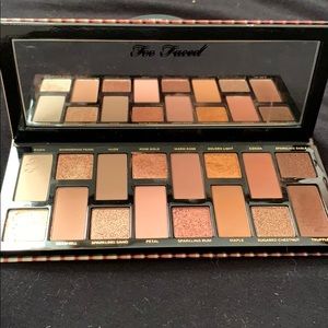 Too Faced the natural nudes eyeshadow palette